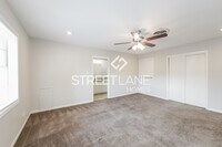 1102 Laurentide St photo'