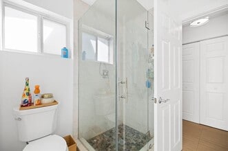 811 Capri St in Coral Gables, FL - Building Photo - Building Photo