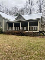 13210 Birmingham Hwy in Alpharetta, GA - Building Photo