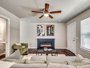 1452 E Park Pl in Oklahoma City, OK - Foto de edificio - Building Photo