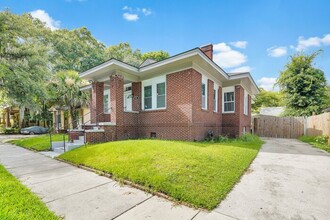 656 E 37th St in Savannah, GA - Building Photo - Building Photo