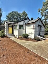 4375 WA-3 in Bremerton, WA - Building Photo