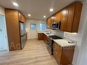 487 Luakini St in Honolulu, HI - Building Photo - Building Photo