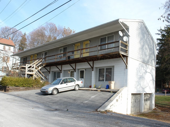165-171 S Ridge St in Bellefonte, PA - Foto de edificio - Building Photo