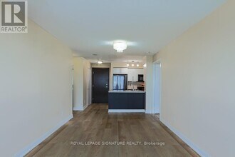 25 Viking Ln in Toronto, ON - Building Photo - Building Photo