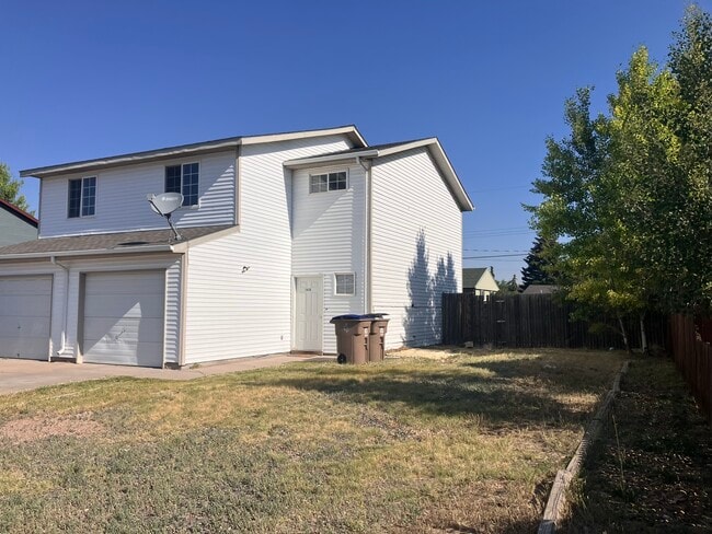 property at 1415 Boswell Dr