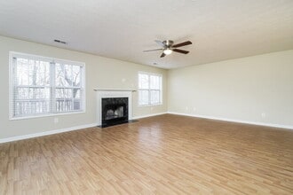 300 Kentshire Pl NW in Lawrenceville, GA - Building Photo - Building Photo