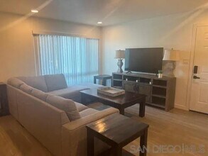 2006 Diamond St, Unit 2 in San Diego, CA - Building Photo - Building Photo