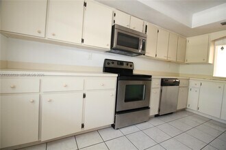 8990 W Sample Rd in Coral Springs, FL - Building Photo - Building Photo
