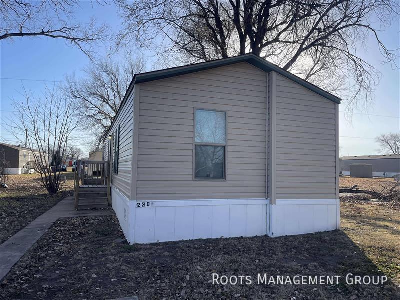 2625 S West St in Wichita, KS - Building Photo