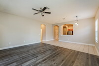 8510 Lagerfeld Dr in Land O Lakes, FL - Building Photo - Building Photo