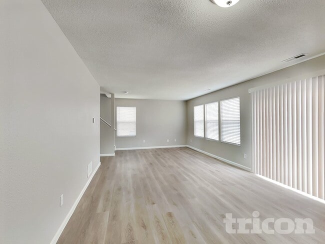 824 Daybreak Dr in Avon, IN - Building Photo - Building Photo