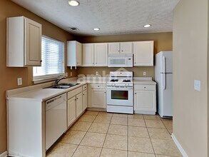 606 Windcroft Cir NW in Acworth, GA - Building Photo - Building Photo