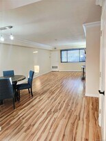 199 Pointe Cir N in Coram, NY - Building Photo