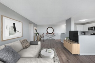 Kingswell Towers in London, ON - Building Photo