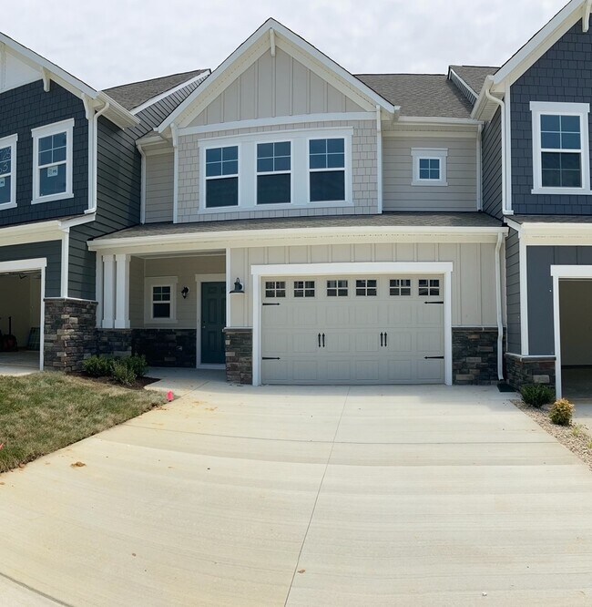 9067 White Plains Ct Rentals in Mechanicsville, VA