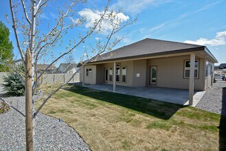 2772 E Rochester Ct in Meridian, ID - Building Photo - Building Photo