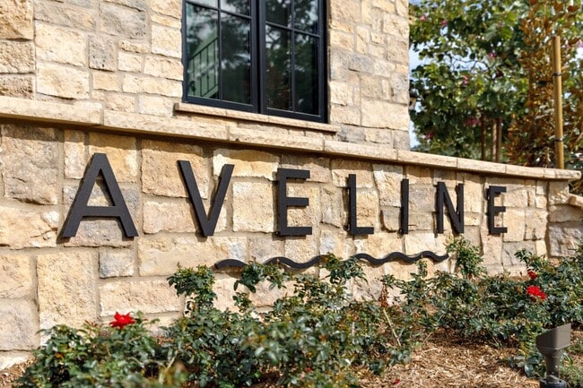 property at 718 Silver St