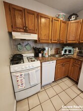 245 Kelton St, Unit 240-3 in Boston, MA - Building Photo - Building Photo