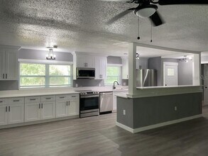 5021 W University Ave in Gainesville, FL - Building Photo - Building Photo