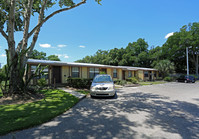 Grove Court Apartments in Plant City, FL - Building Photo - Building Photo