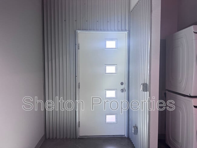 2121 W Hayward Ave in Phoenix, AZ - Building Photo - Building Photo