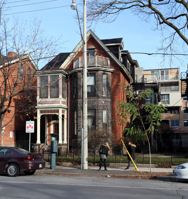 263 Sherbourne St in Toronto, ON - Building Photo - Building Photo