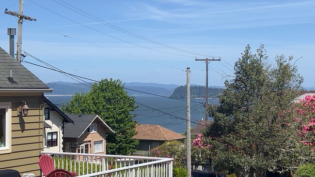 343 Franklin Ave in Astoria, OR - Building Photo - Building Photo