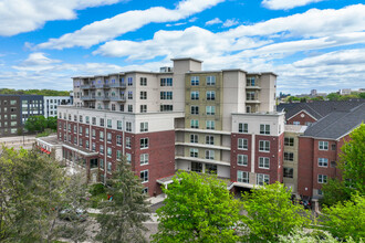 Midway Pointe in St. Paul, MN - Building Photo - Building Photo