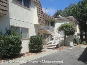 211 W Orange St in Santa Maria, CA - Foto de edificio - Building Photo