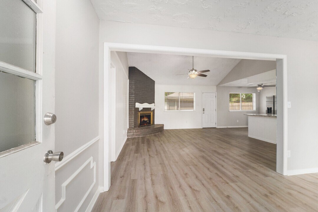 23235 Earlmist Dr in Spring, TX - Building Photo