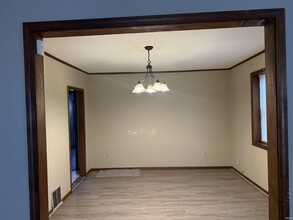 3005 Monroe St in Fort Wayne, IN - Building Photo - Building Photo