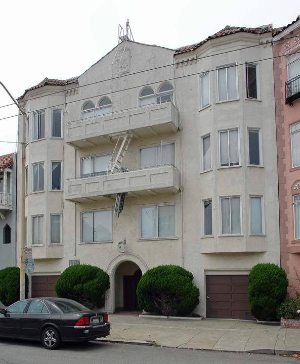 3775 Fillmore St in San Francisco, CA - Building Photo