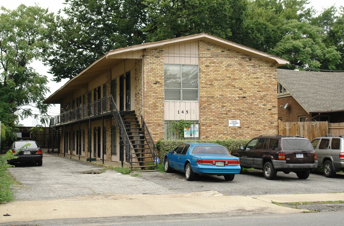 145 N Bellevue Blvd in Memphis, TN - Building Photo