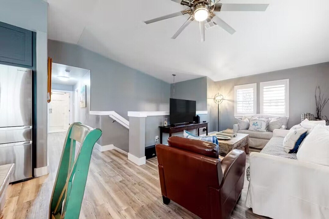 607 Sand Key Dr in Port Aransas, TX - Building Photo