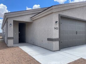 3422 Mulberry Ln in Kingman, AZ - Building Photo