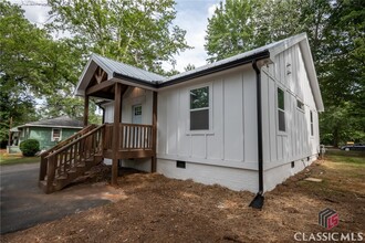 888 Oglethorpe Ave in Athens, GA - Building Photo - Building Photo