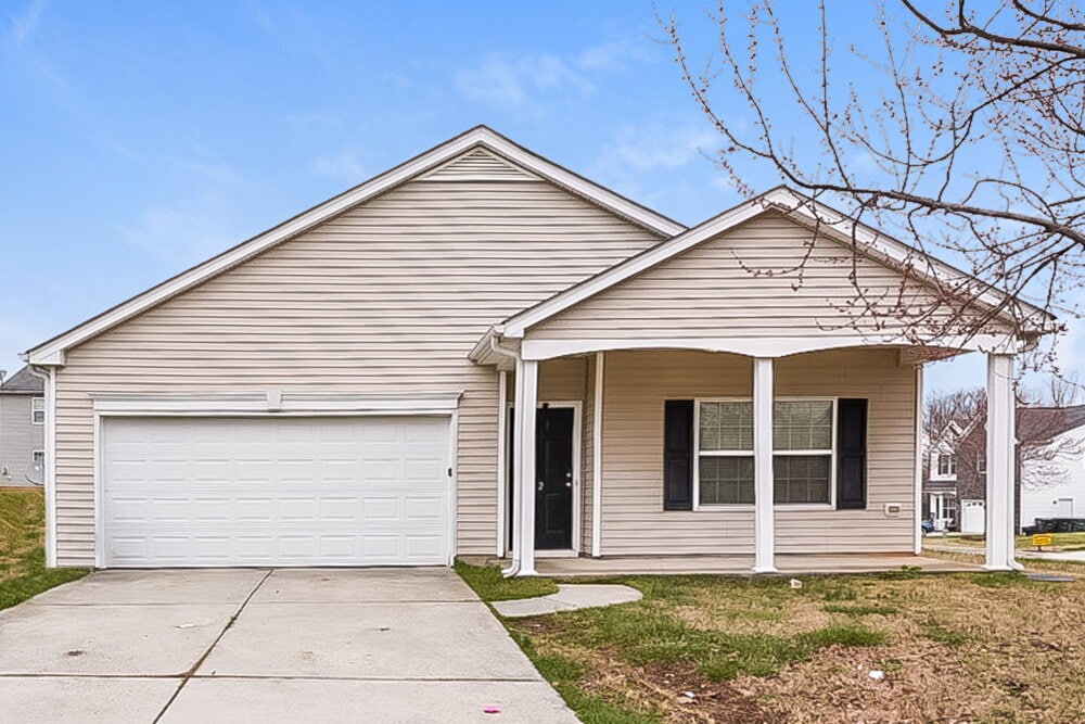 2 Red Brush Ct in McLeansville, NC - Foto de edificio