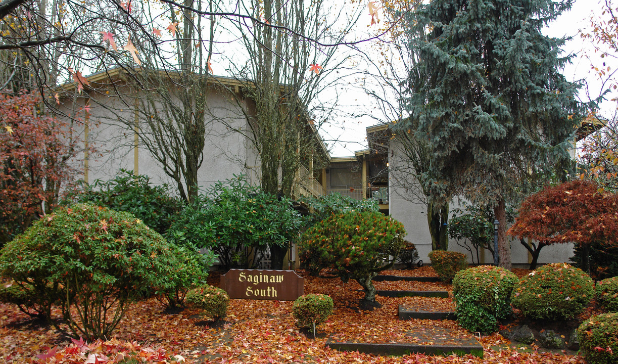 Saginaw Street Apartments in Salem, OR - Building Photo