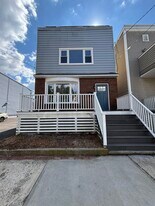 80 E 24TH St in Bayonne, NJ - Building Photo