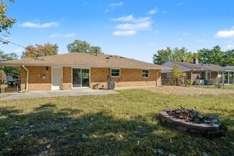 83 Brookhaven Dr in Trotwood, OH - Foto de edificio - Building Photo
