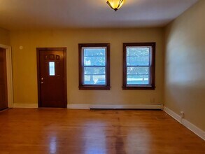 1211 E Saveland Ave, Unit 1211 in Milwaukee, WI - Foto de edificio - Building Photo