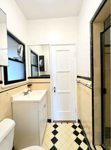 132 N Harper Ave in Los Angeles, CA - Building Photo - Building Photo