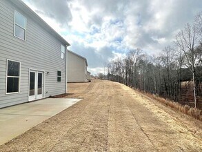 229 Hellen Vly Dr in Braselton, GA - Building Photo - Building Photo