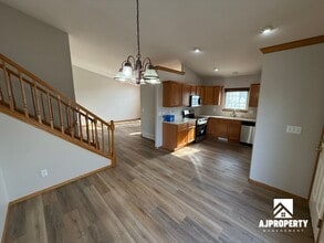 911 S Colleen Ln in Sioux Falls, SD - Building Photo - Building Photo