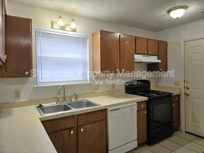 1412 Chapelwood Dr in Waco, TX - Building Photo - Building Photo