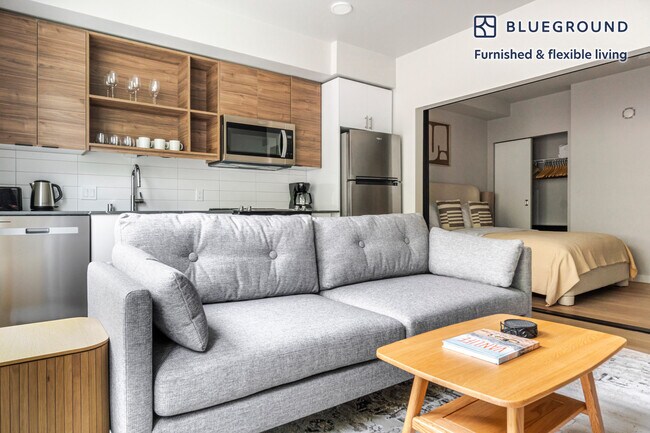 2222 15th Ave W-Unit -FL2-ID937 in Seattle, WA - Building Photo - Building Photo