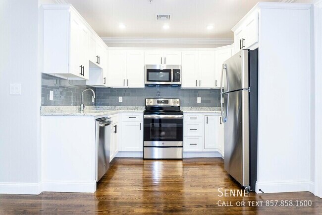 73 Morris St in Boston, MA - Building Photo - Building Photo