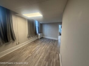 102 Delaware Ave in Olyphant, PA - Building Photo - Building Photo