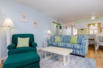 2102 Surfrider Ct in Kure Beach, NC - Building Photo - Building Photo